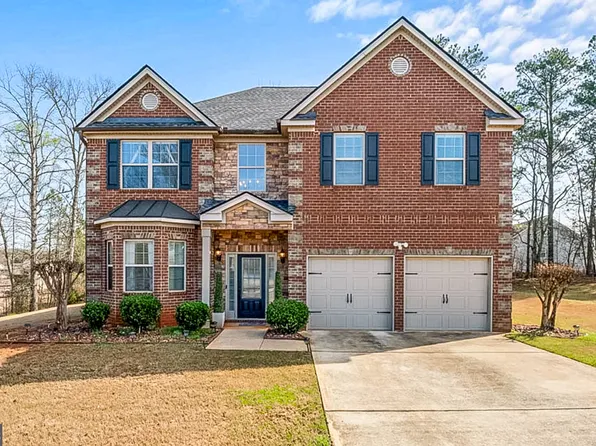 132 Luke Cv, Hampton, GA 30228