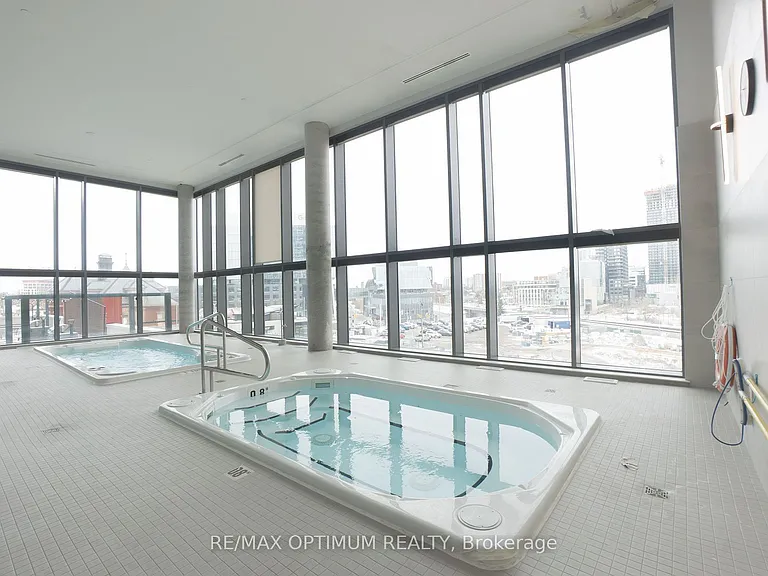 15 Wellington St #603 — Photo 12