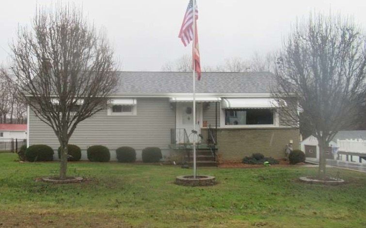 1st image of 1421 Davidson St