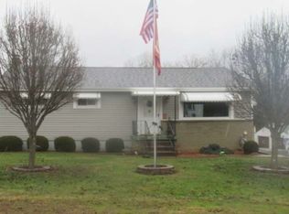 1421 Davidson St, Wampum, PA 16157