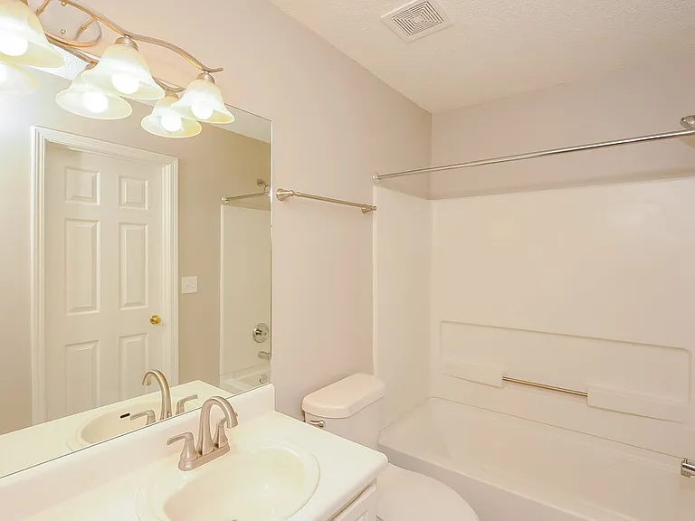 10900 Wittenridge Dr #E2 — Photo 16