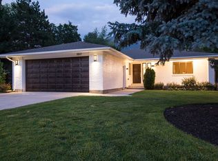 11847 S Hidden Valley Club Dr, Sandy, UT 84092