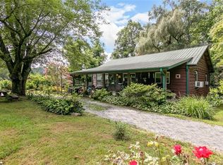 3736 Ridge Rd, Hendersonville, NC 28792