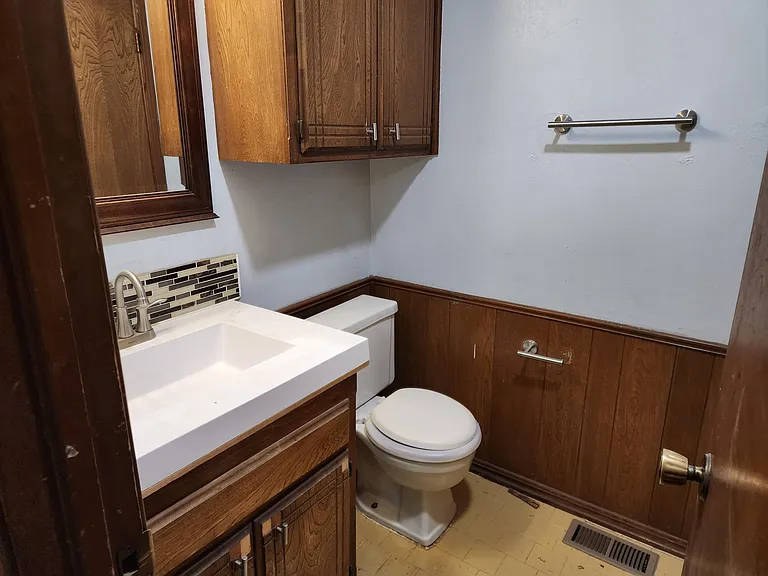 7016 Woodlake Dr — Photo 9