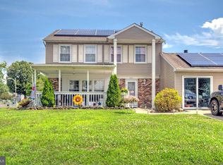 1002 Ivy Ct, Williamstown, NJ 08094
