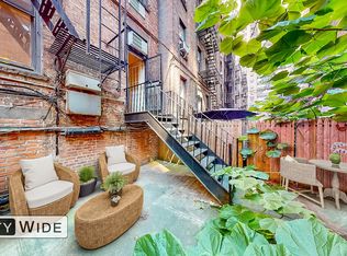 226 E 87th St APT 1A, New York, NY 10128