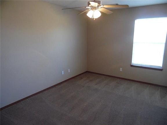 5th image of 4302 Chapelstone Ave #2