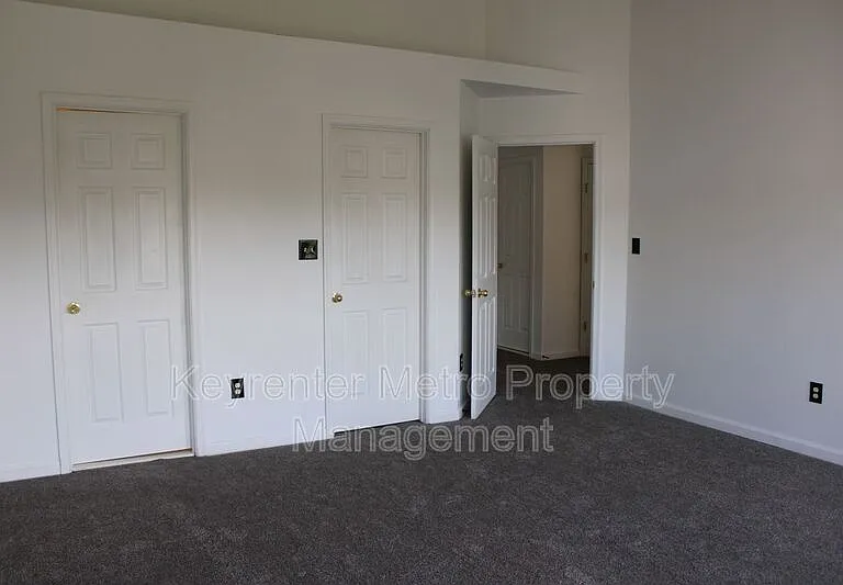 1005 Treeland Way — Photo 32