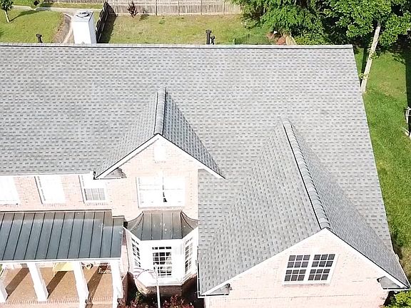 2nd image of 4006 Lenox Ct