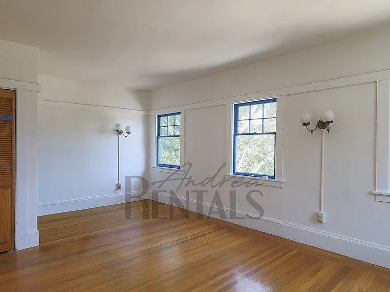 6011 Hillegass Ave — Photo 28
