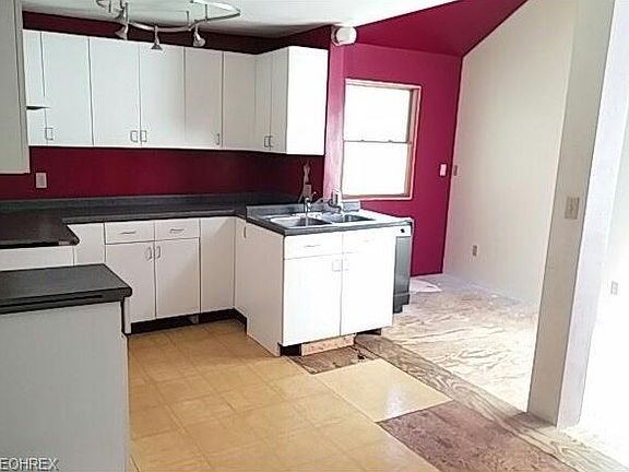 4th image of 5480 Liberty St