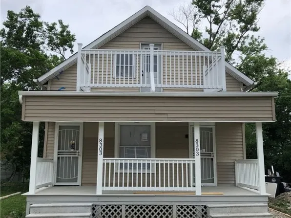 8303 Connecticut Ave, Cleveland, OH 44105