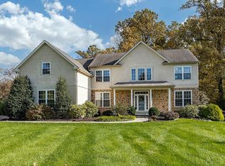 17 Pennswick Dr, Downingtown, PA 19335