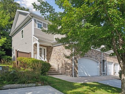 17810 Valley Cove Ct, Deephaven, MN, 55391