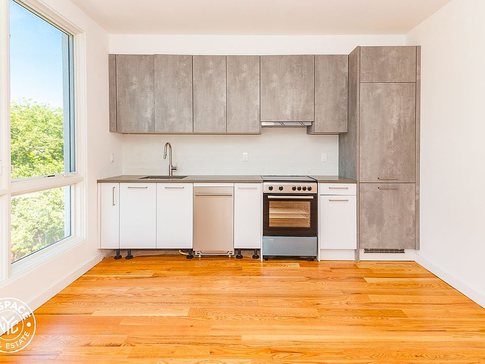 1st image of 595 New York Ave #6BX