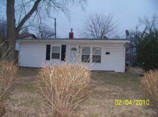 1209 Saint Michael Dr, Cahokia, IL 62206