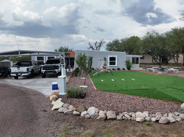 6 Rodeo Ct, Nogales, AZ 85621