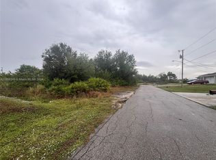 3702 25th St SW, Lehigh Acres, FL 33976