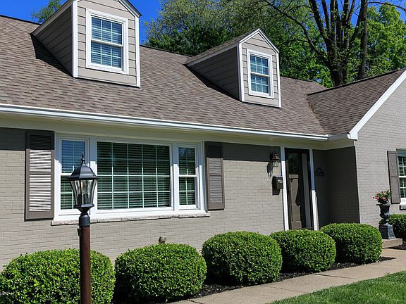 2nd image of 2121 Dahlia Ave