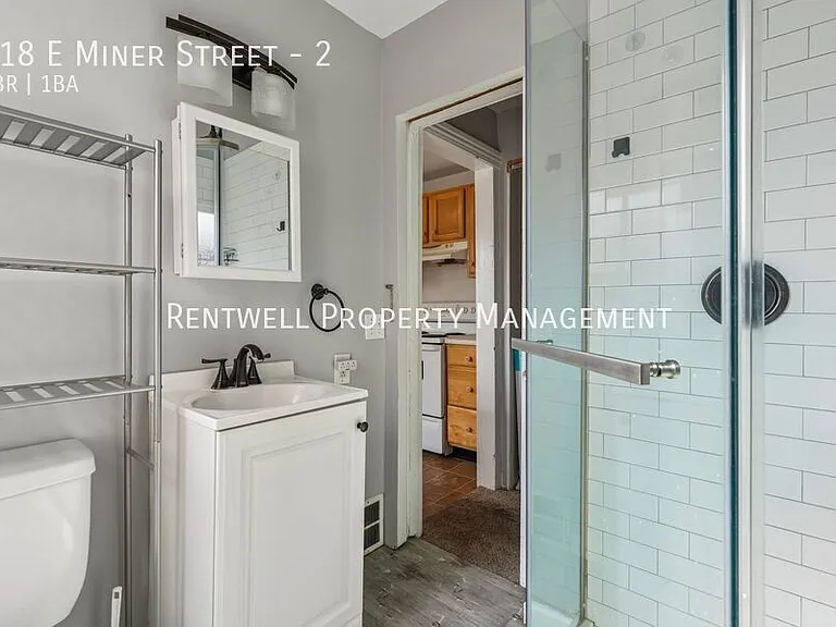 118 E Miner St #2 — Photo 18