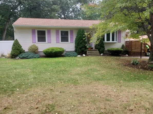 25 Holloway St, Berkley, MA 02779