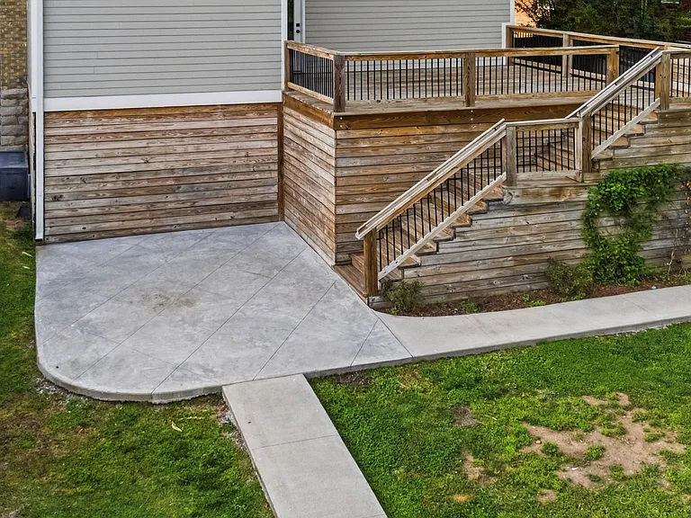 610 Russell St — Photo 37