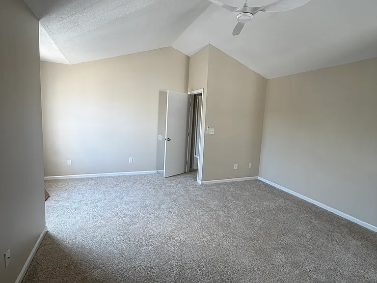 4422 Segovia Ct — Photo 21
