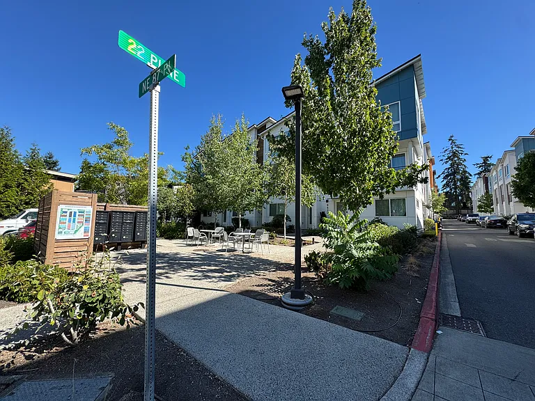 8603 22nd Pl NE — Photo 20