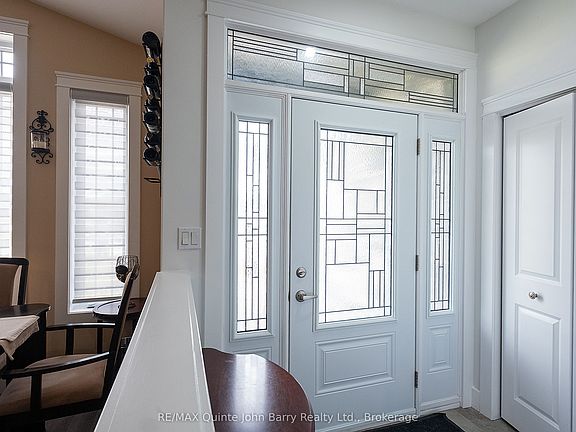 3rd image of 46 Birchmount St