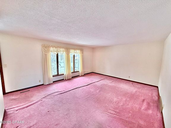 5th image of 221 1st St