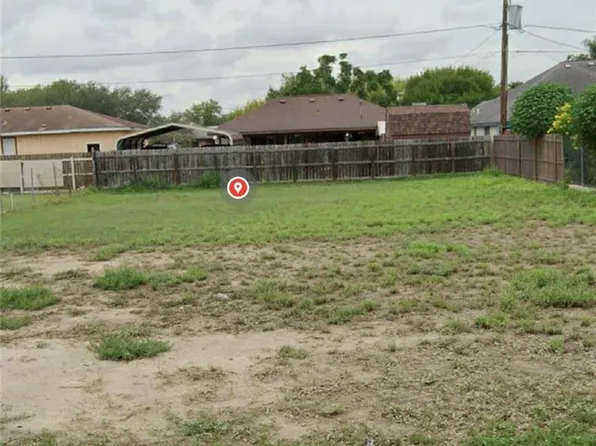 121 N Paseo Del Rey St W, Mission, TX 78572