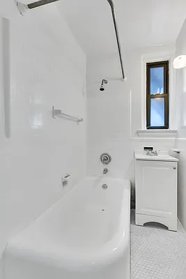 Rented by Cooper & Cooper Real Estate | media 15