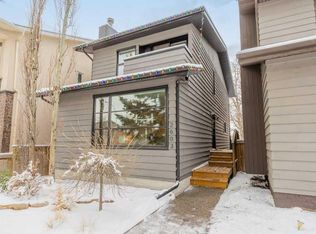 2603 E 33rd St SW, Calgary, AB T3E2T4