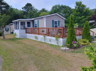195 Little Pond Rd, South Kingstown, RI 02879