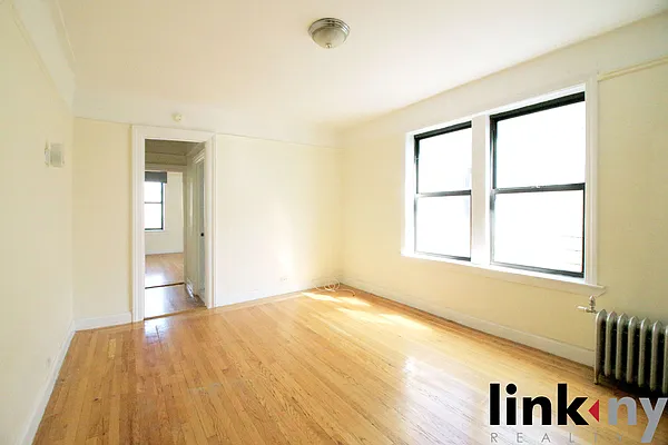 Rented by Link NY Realty | media 23