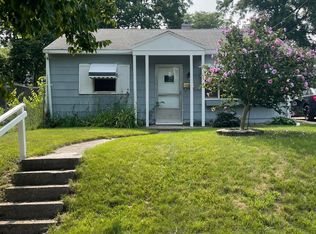 652 S Fairview Ave, Lansing, MI 48912