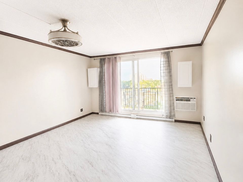 1st image of 9074 W Terrace Dr APT 6G