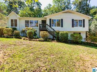 3878 White Oak Dr, Vestavia, AL 35243