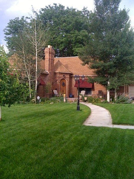 1st image of 2370 Krameria St