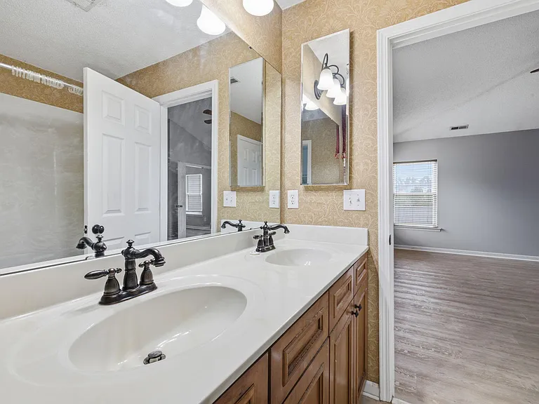 2944 Glade Aster Ct — Photo 32