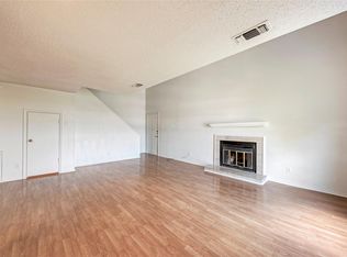 2401 Leon St APT 300, Austin, TX 78705