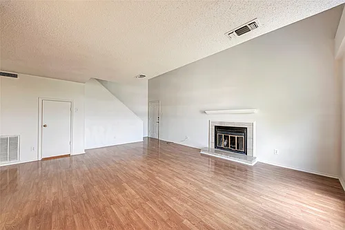 2401 Leon St #300 Photo 1