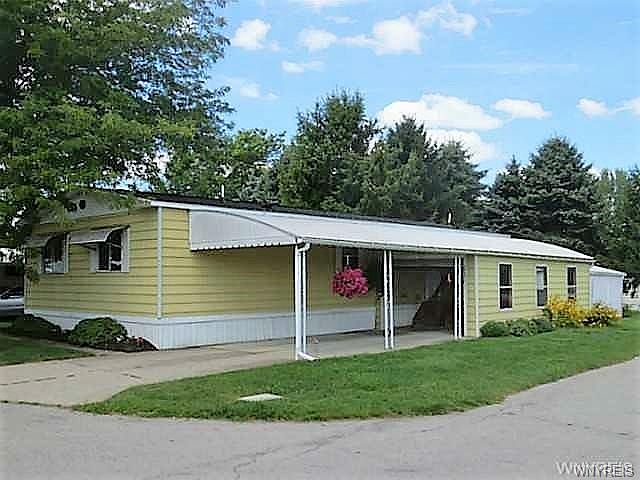 1st image of 115 Quarry Hill Est