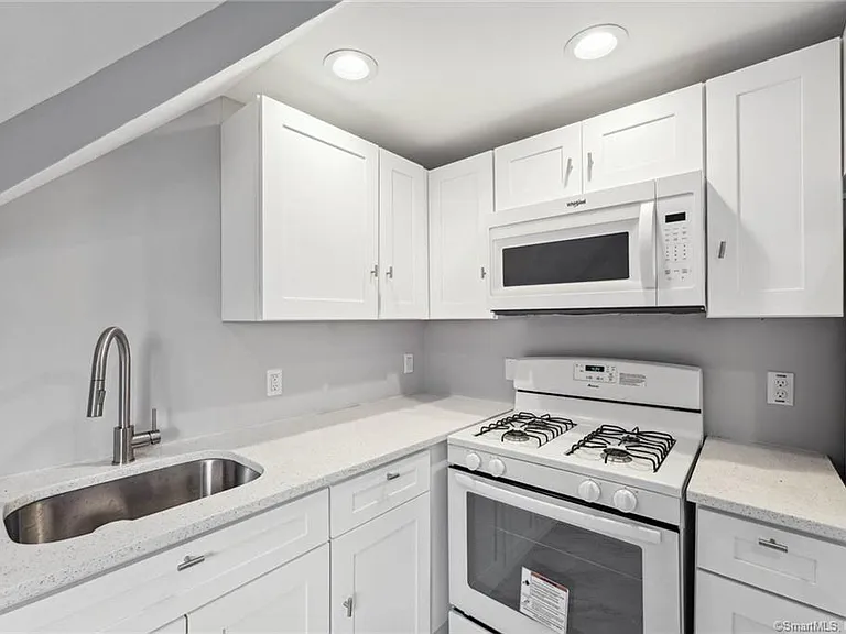 210 Lenox Ave #3 — Photo 1
