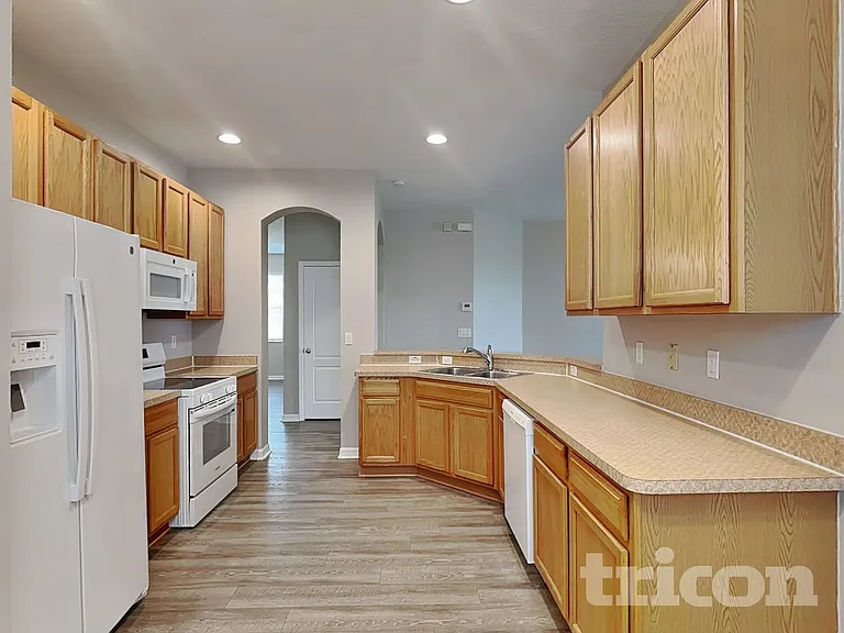 221 Fern Gulley Dr — Photo 6