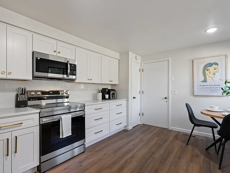 16016 NE 33rd Ave — Photo 17
