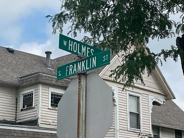 2nd image of 220 S Franklin St