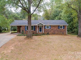 3309 Rollingwood Dr, Gastonia, NC 28052
