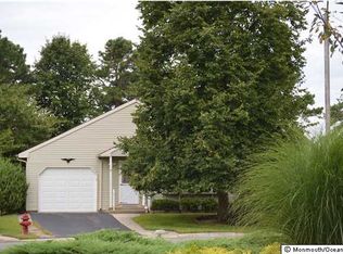 4 Foxboro Ct, Manchester Township, NJ 08759