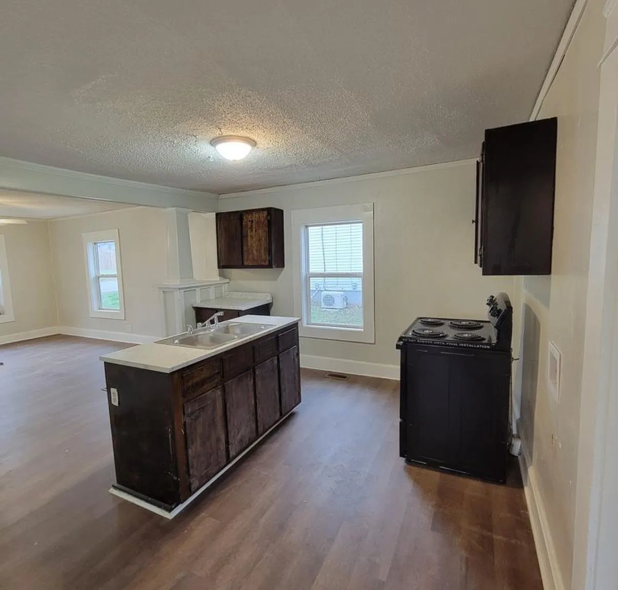 837 S Ferguson Ave — Photo 3